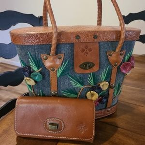 NWOT Patricia Nash Denim Tote